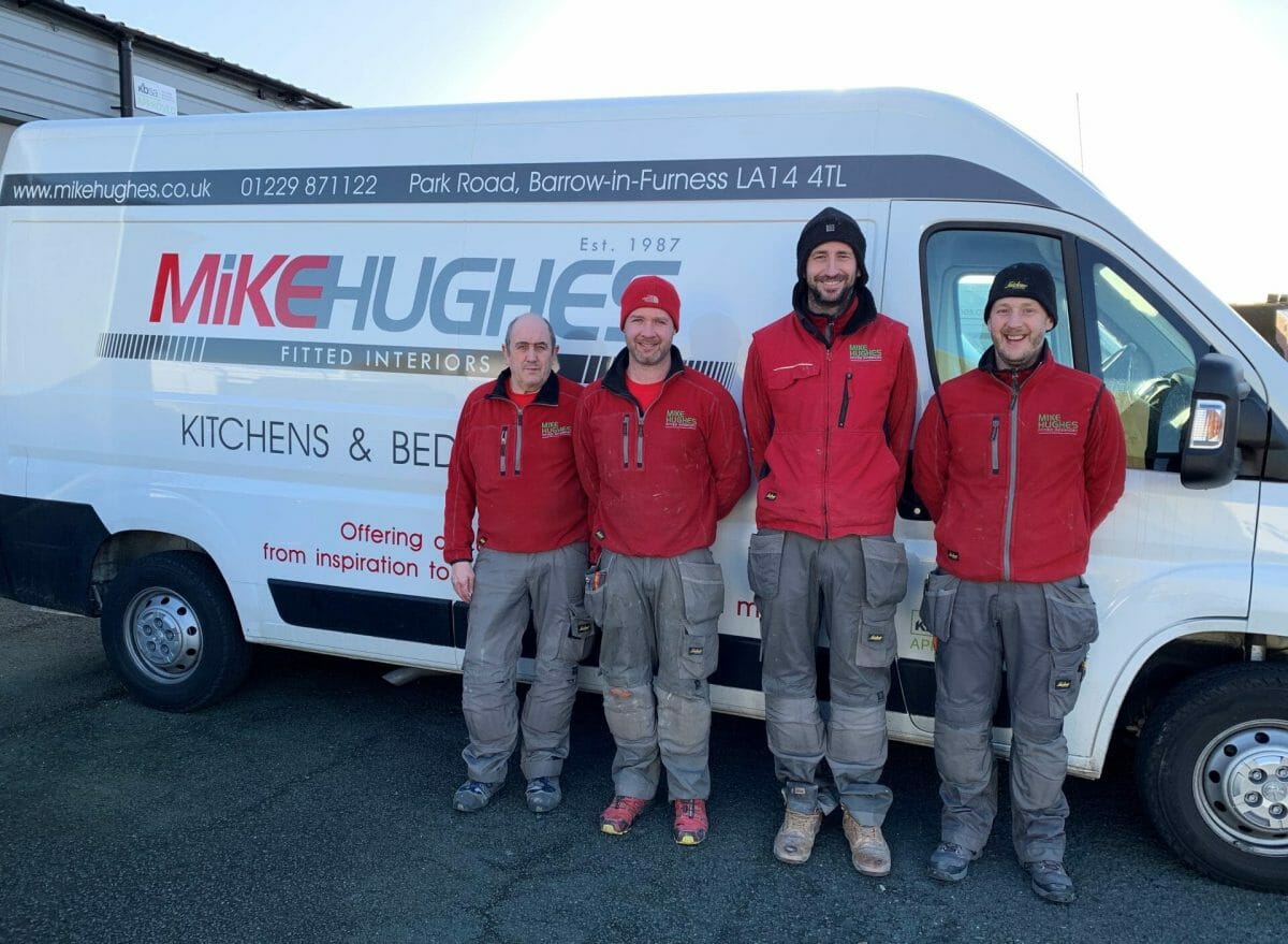 Installations Mike Hughes Team